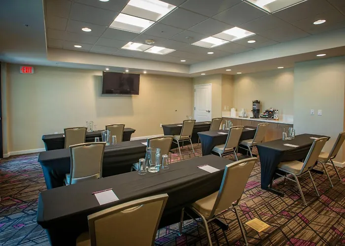 By Marriott Airport/medical Center Pensacola
