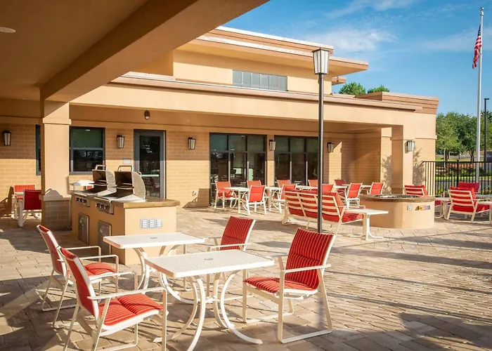 By Marriott Airport/medical Center 3*
