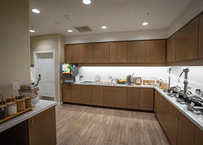 By Marriott Airport/medical Center 3*