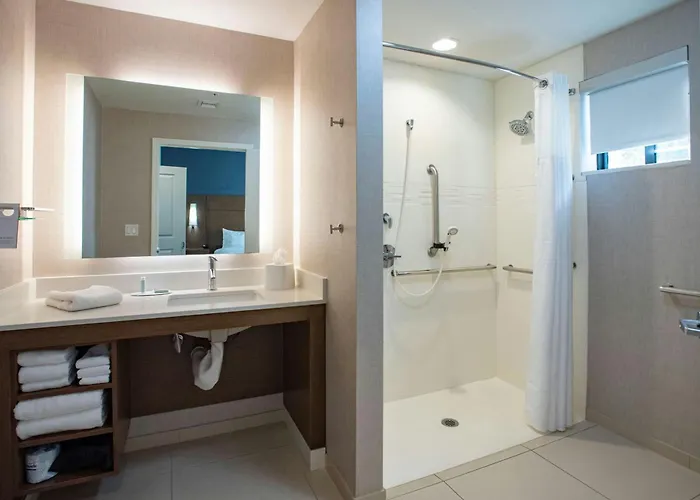 By Marriott Airport/medical Center Hotel