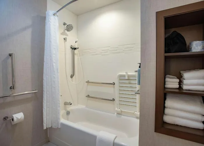 Hotel By Marriott Airport/medical Center