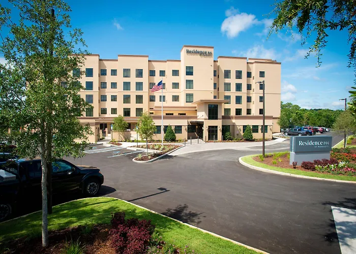 By Marriott Airport/medical Center Hotel