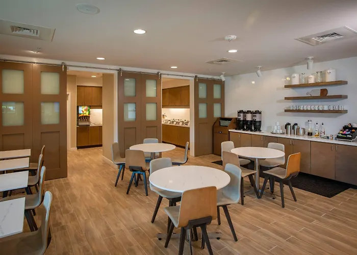 Hotel By Marriott Airport/medical Center Pensacola