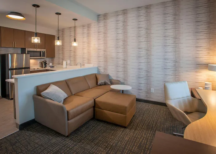 Hotel By Marriott Airport/medical Center
