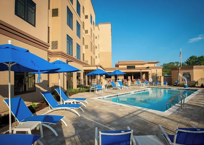 Hotel By Marriott Airport/medical Center 3*
