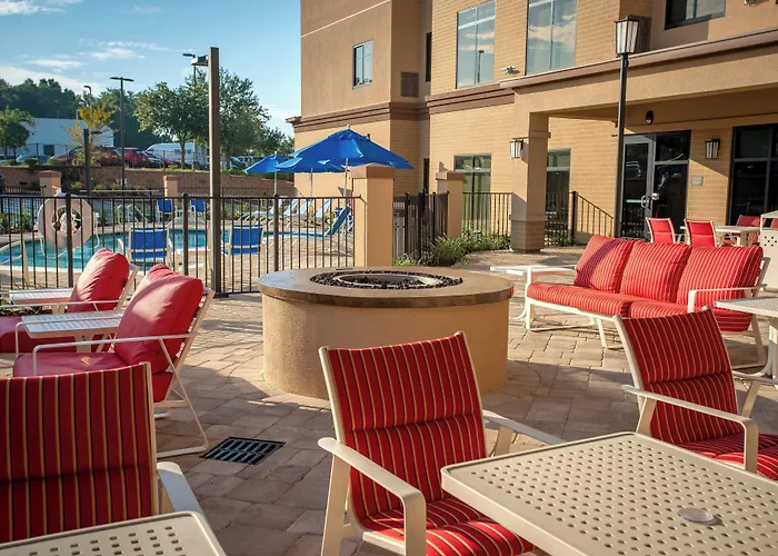 By Marriott Airport/medical Center Pensacola